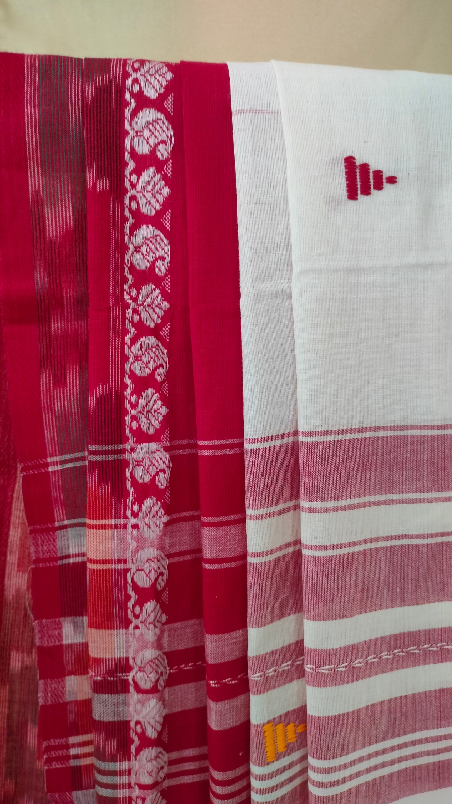 Raktabaran - White and Red Dhonekhali Handwoven Cotton Saree with Ikat-style Woven Border