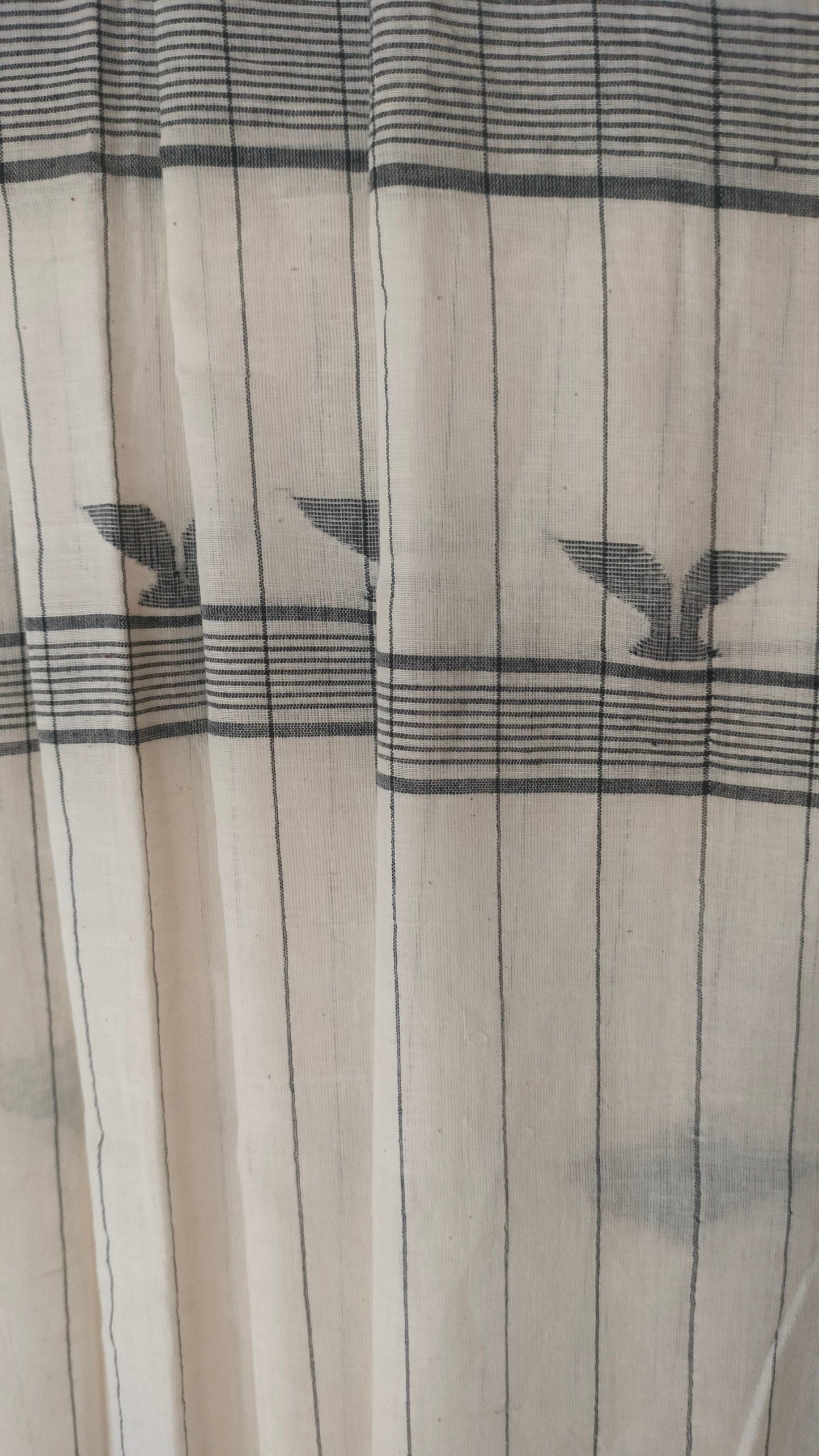 Chandrakosh - White Bengal Handloom Cotton Saree
