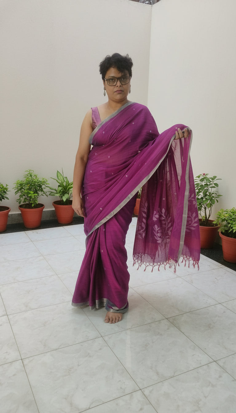 Golapi Jamini - Magenta Handwoven Mul Cotton Jamdani