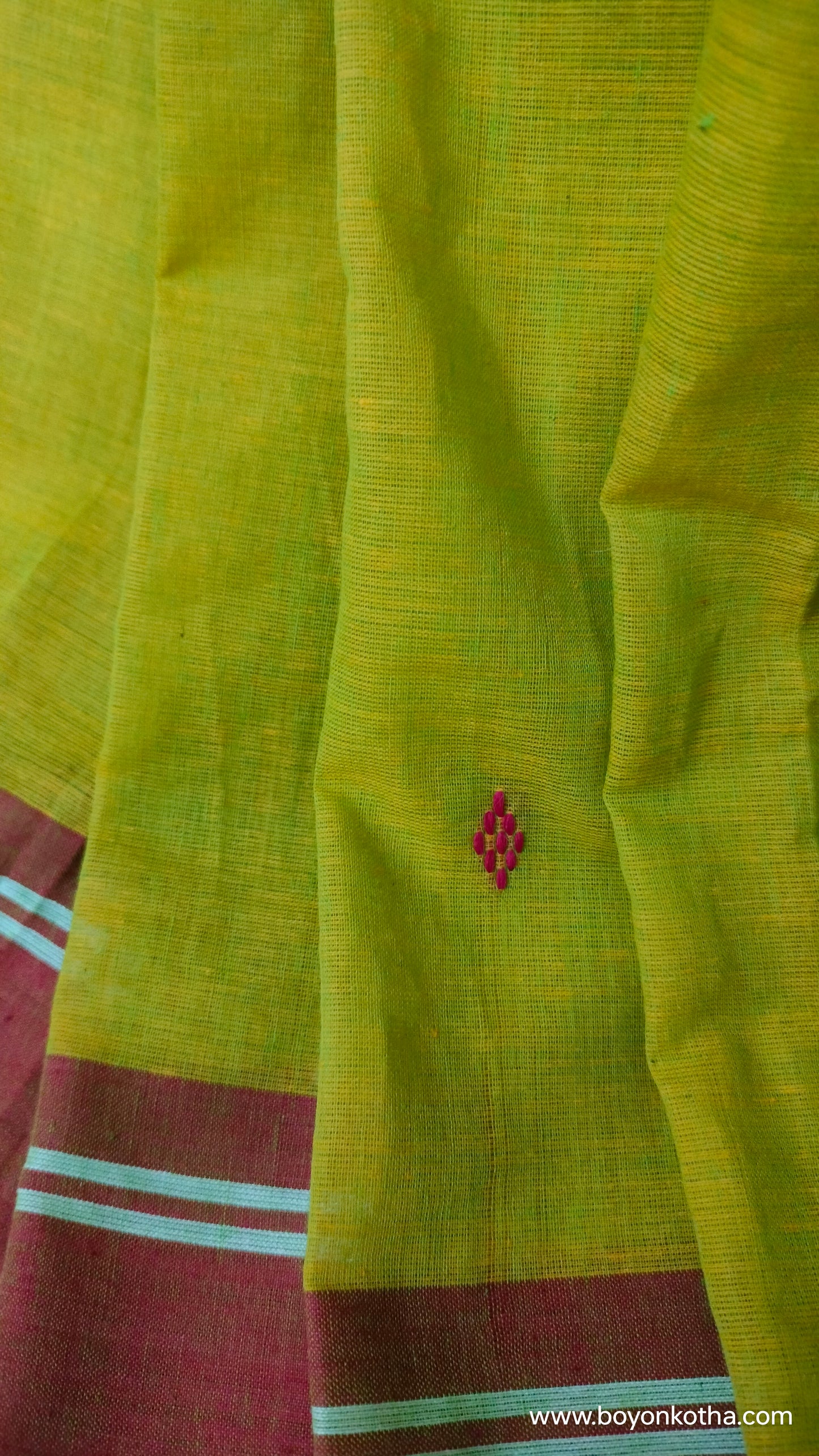 Meadow Glow – Green Dhonekhali Handloom Cotton Saree