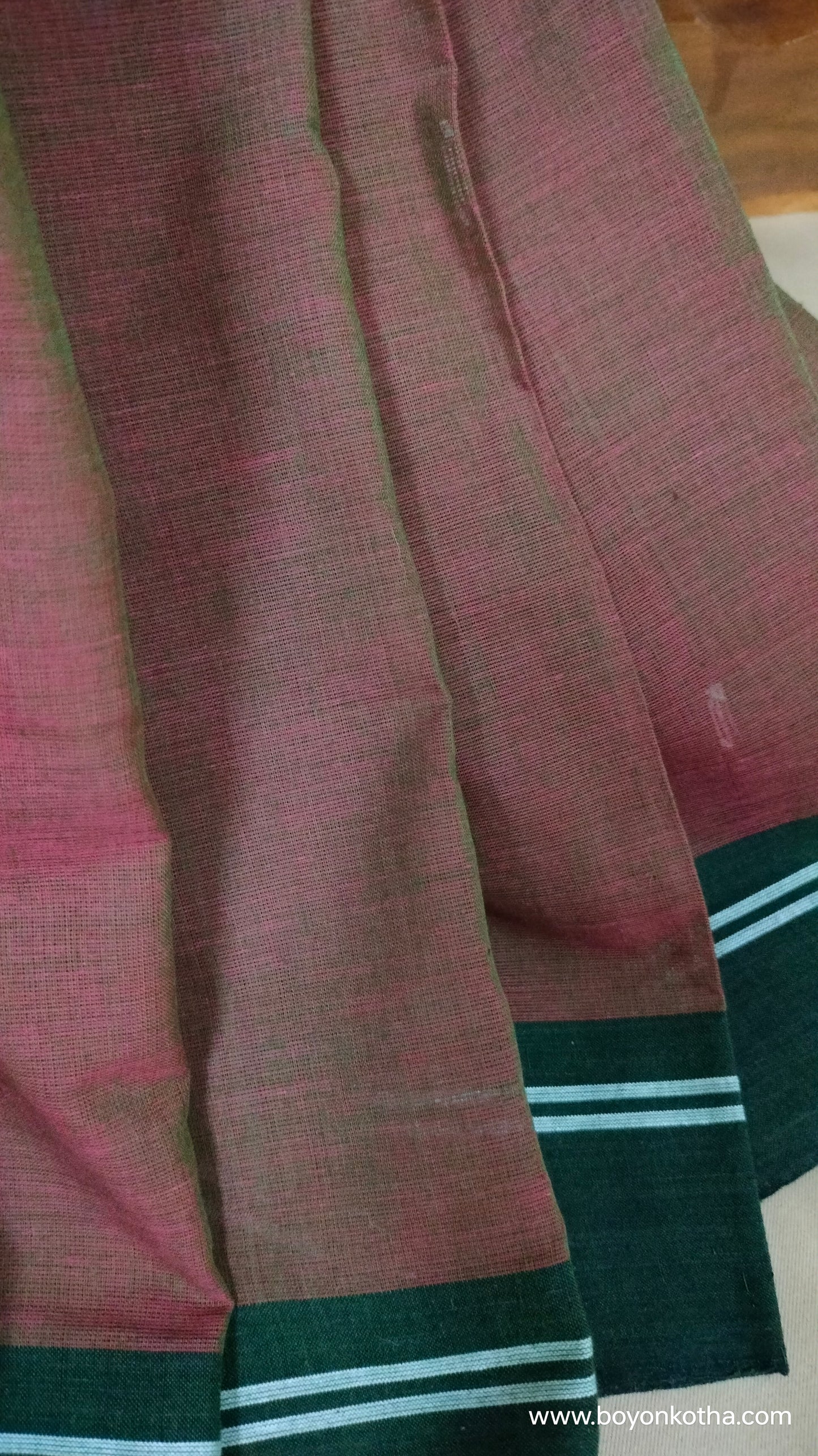 Earth’s Rhythm – Brown Dhonekhali Handloom Cotton Saree