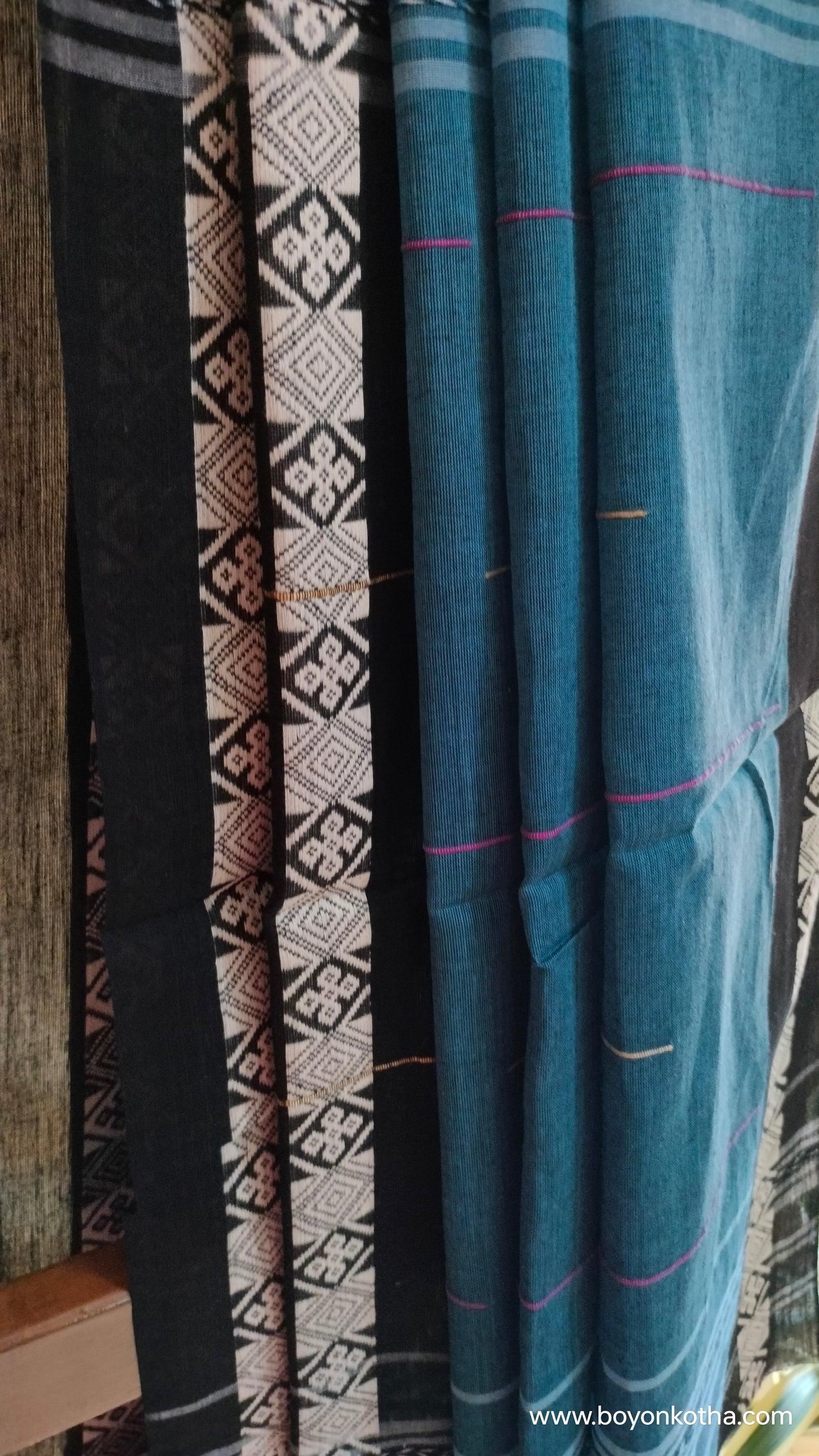 The Loom of Midnight - Deep Teal Blue Dhonekhali Handloom Cotton Saree