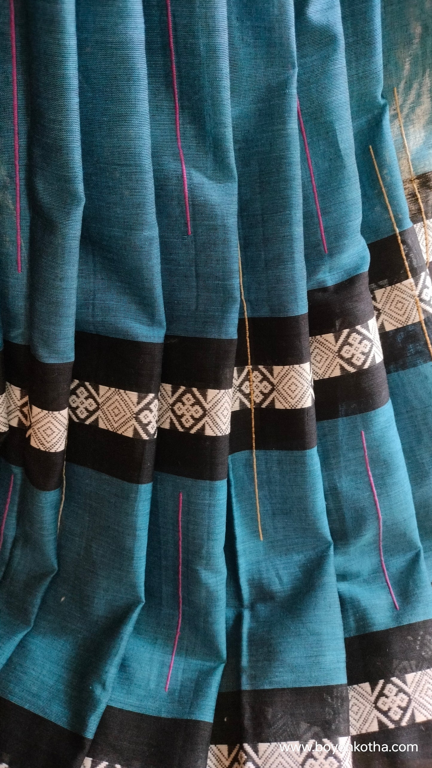 The Loom of Midnight - Deep Teal Blue Dhonekhali Handloom Cotton Saree