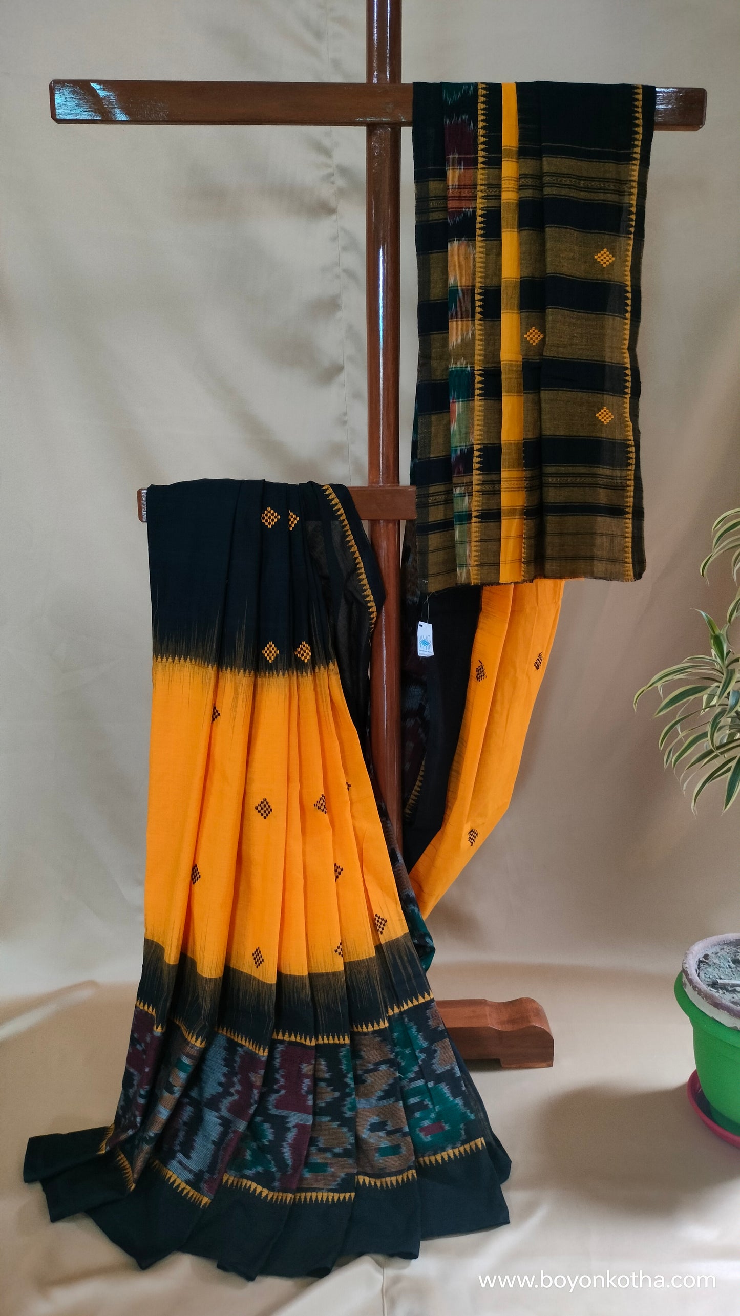 Sun & Shadow – Kacha Halud (Raw Turmeric Yellow) Dhonekhali Handloom Cotton Saree with Ikat Accents