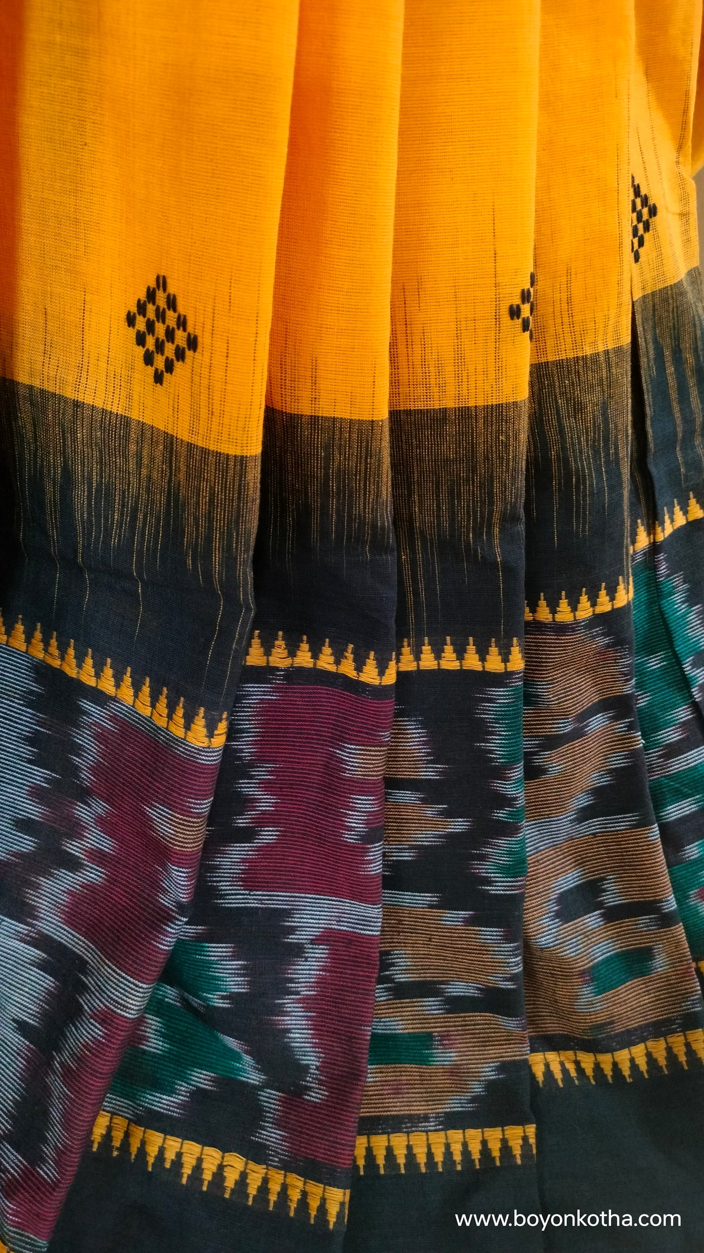 Sun & Shadow – Kacha Halud (Raw Turmeric Yellow) Dhonekhali Handloom Cotton Saree with Ikat Accents