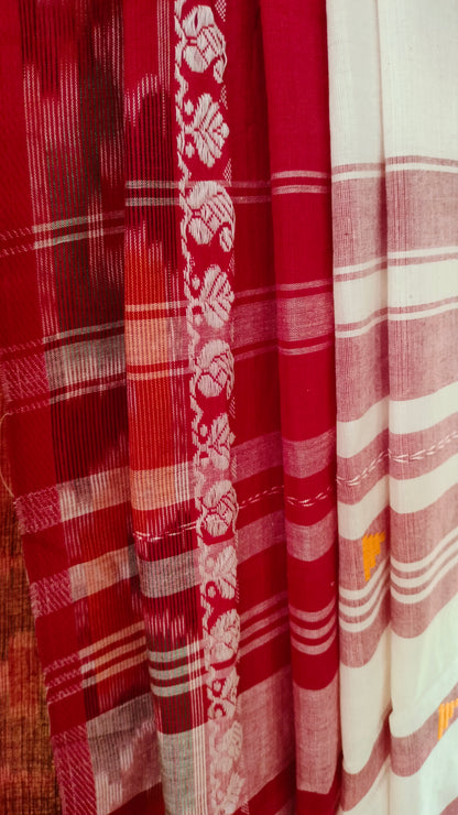 Raktabaran - White and Red Dhonekhali Handwoven Cotton Saree with Ikat-style Woven Border