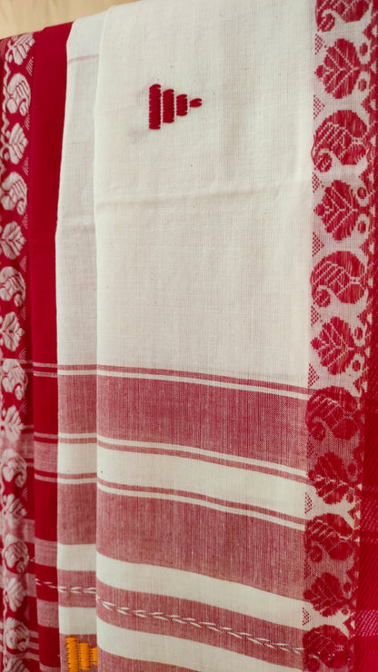 Raktabaran - White and Red Dhonekhali Handwoven Cotton Saree with Ikat-style Woven Border