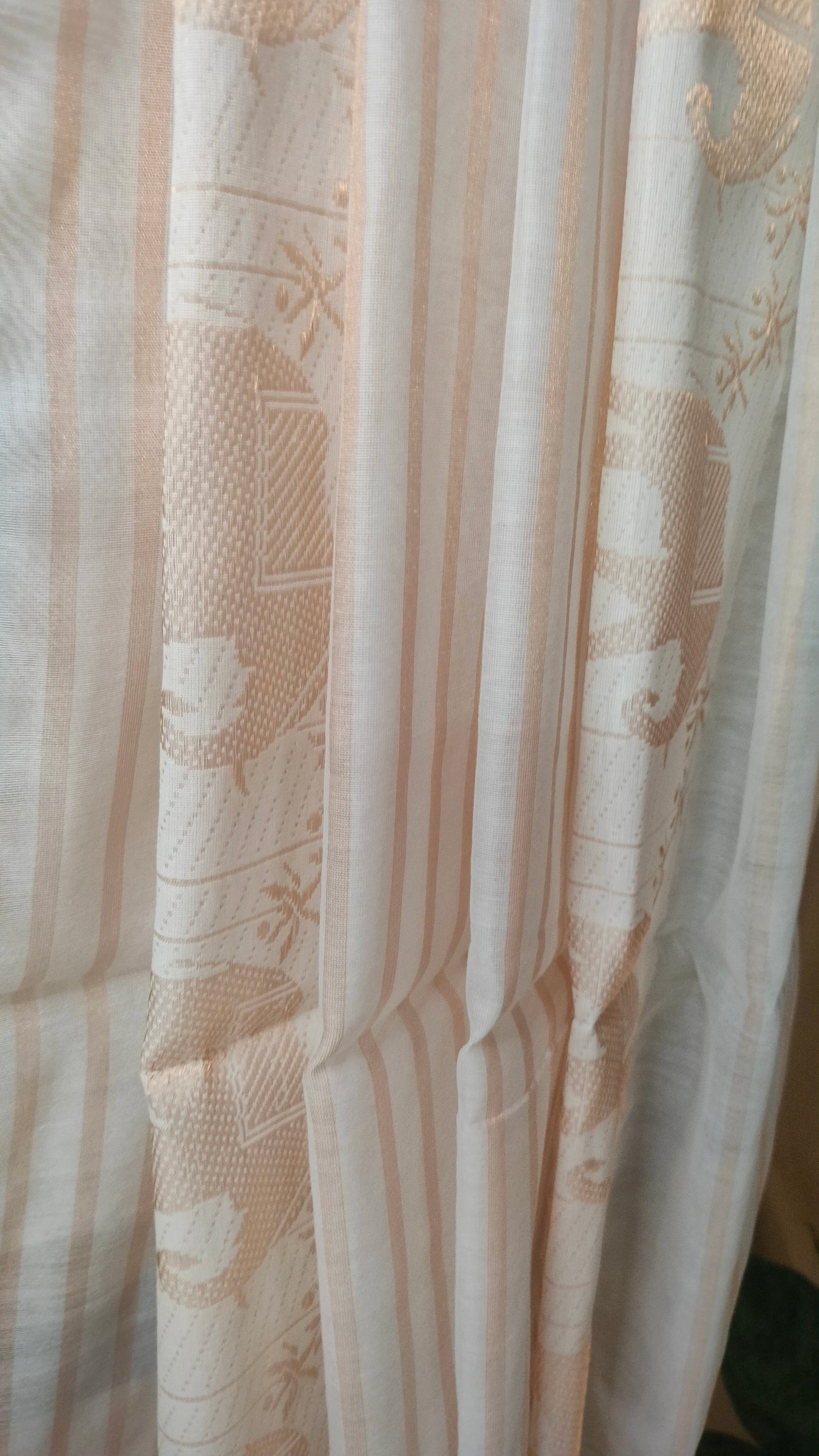 Tamralipi - White and Copper Bengal Handloom Cotton Saree