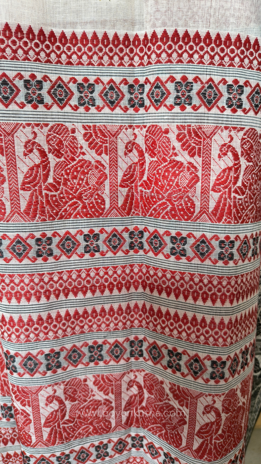 Red and white cotton baluchari saree, from Bengal handloom
