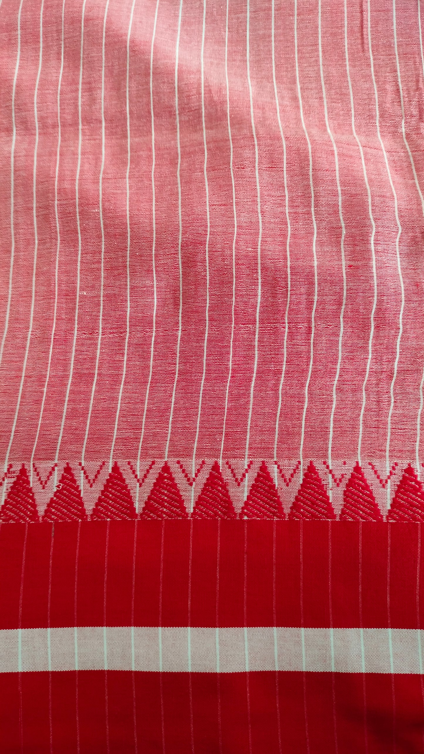 Laal Tepantar - Red and White Bengal Handloom Cotton Saree