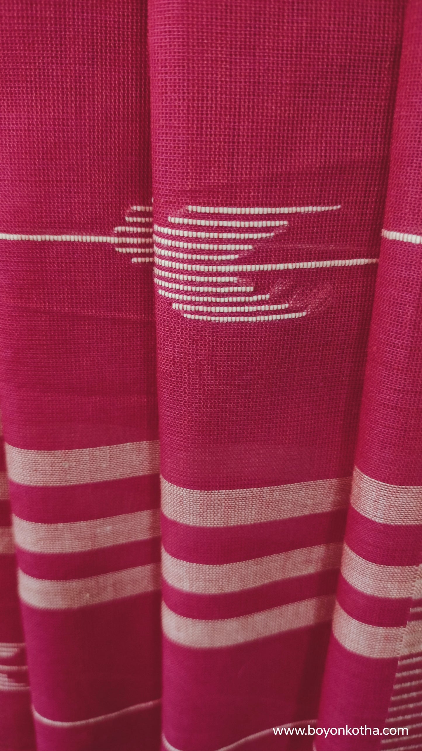 Hues of Passion - Red Jamdani-inspired Dhonekhali Handloom Cotton Saree