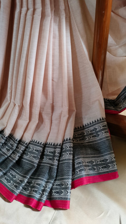 River Light – Off-white Dhonekhali Handloom Cotton Saree with Black Fish Motif Border & Red Selvedge