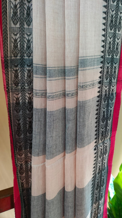 River Light – Off-white Dhonekhali Handloom Cotton Saree with Black Fish Motif Border & Red Selvedge