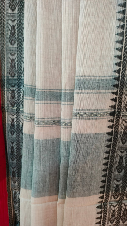 River Light – Off-white Dhonekhali Handloom Cotton Saree with Black Fish Motif Border & Red Selvedge