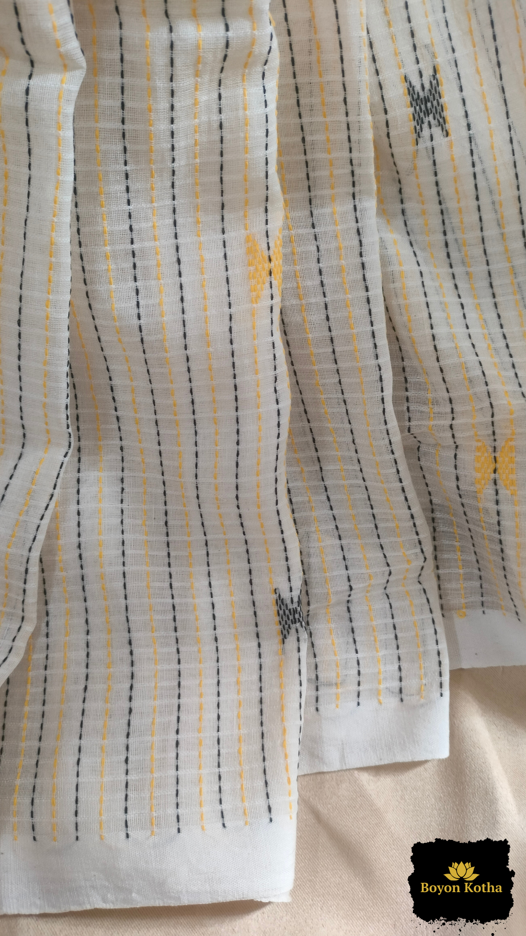 Paramparar Sutropat - White Handwoven Mercerized Cotton Saree with Gicha Design