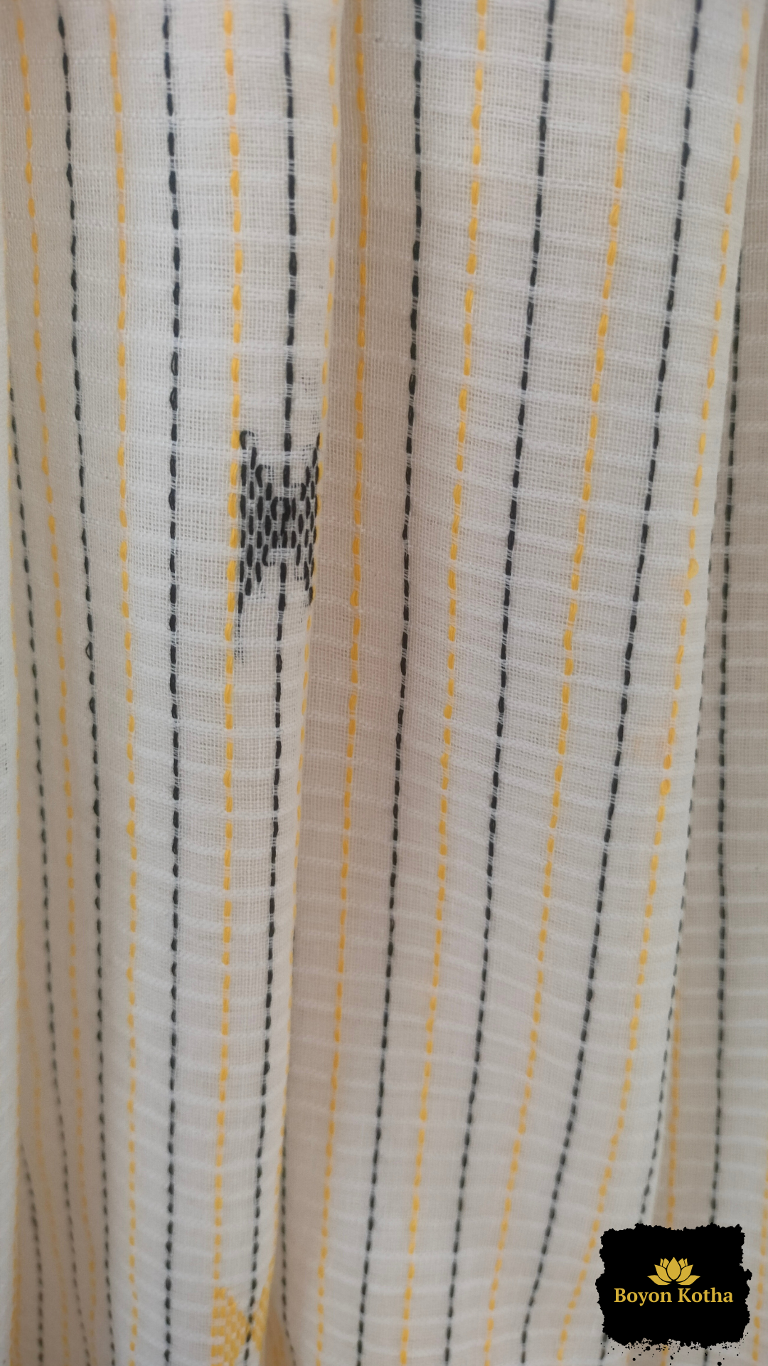 Paramparar Sutropat - White Handwoven Mercerized Cotton Saree with Gicha Design