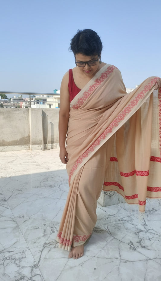 Chondon Alpona - Chandan Beige Handloom Cotton With Woven Red Motif