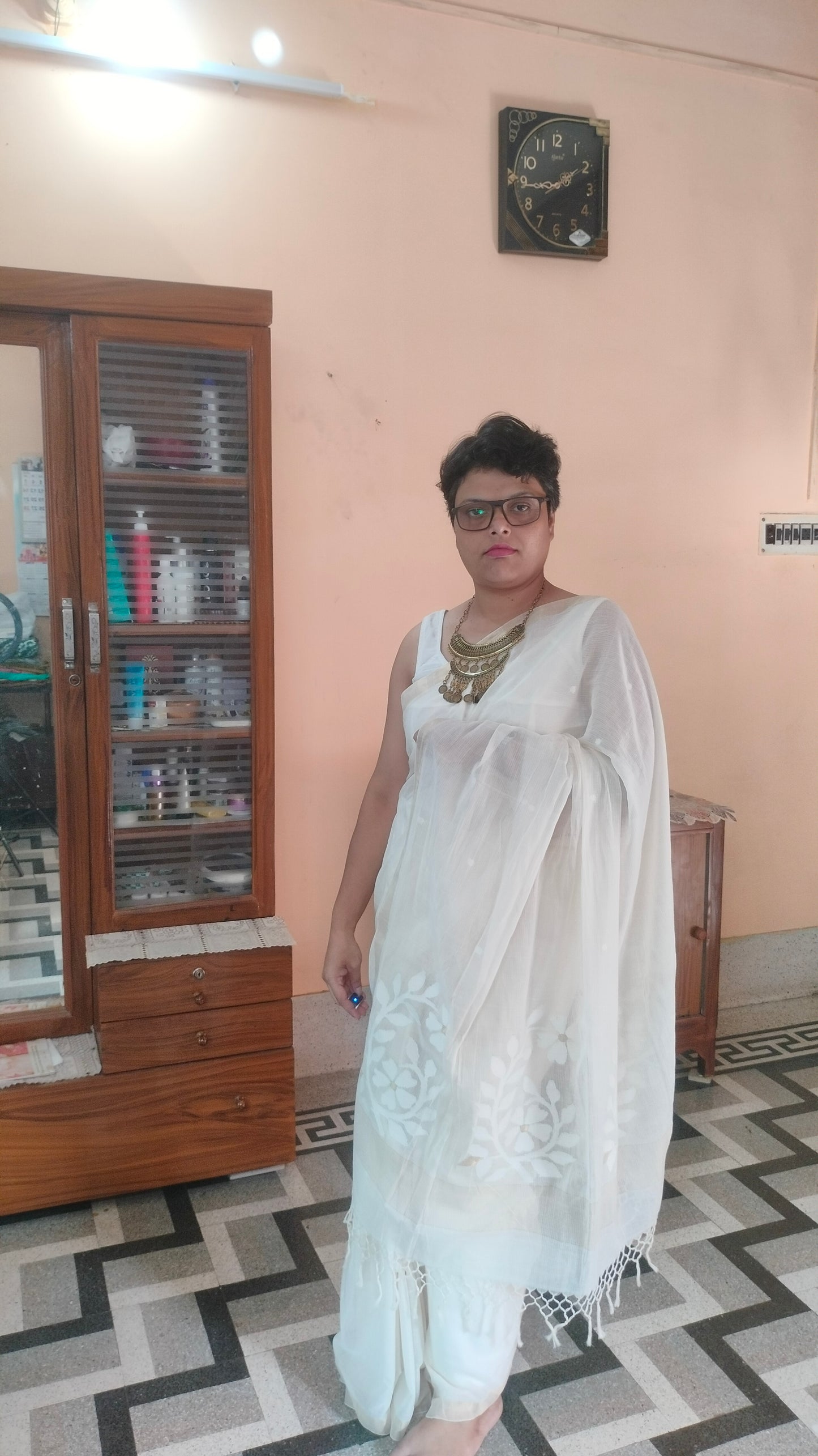 Shubhra Shahana - White Handwoven Mul Cotton Jamdani