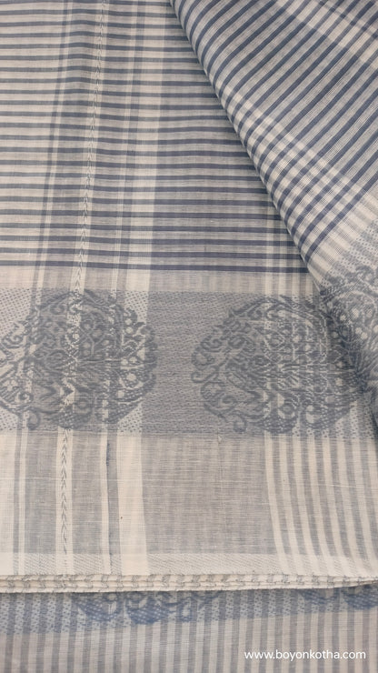 Mist of Moonlight - Off-white and Blue Dhonekhali Handloom Cotton Saree