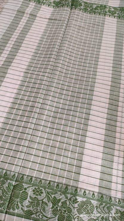 Veins of Spring –  White and Green Checked Dhonekhali Handloom Cotton Saree