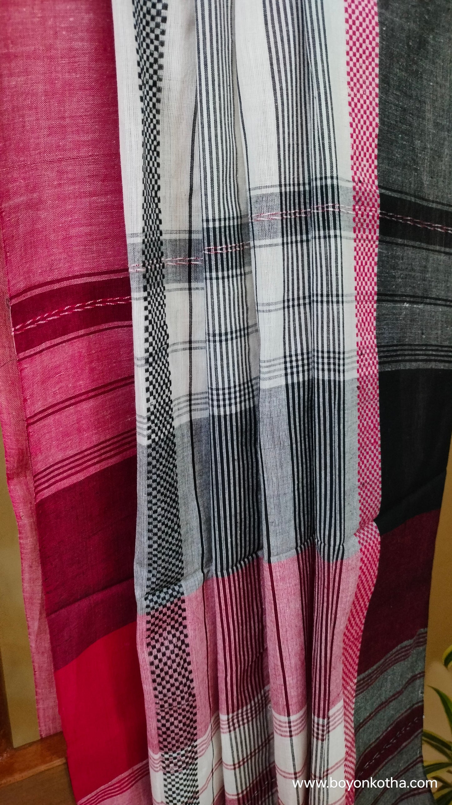 Eternal Contrast – White Dhonekhali Handloom Cotton Saree with Red and Black Woven Stripes