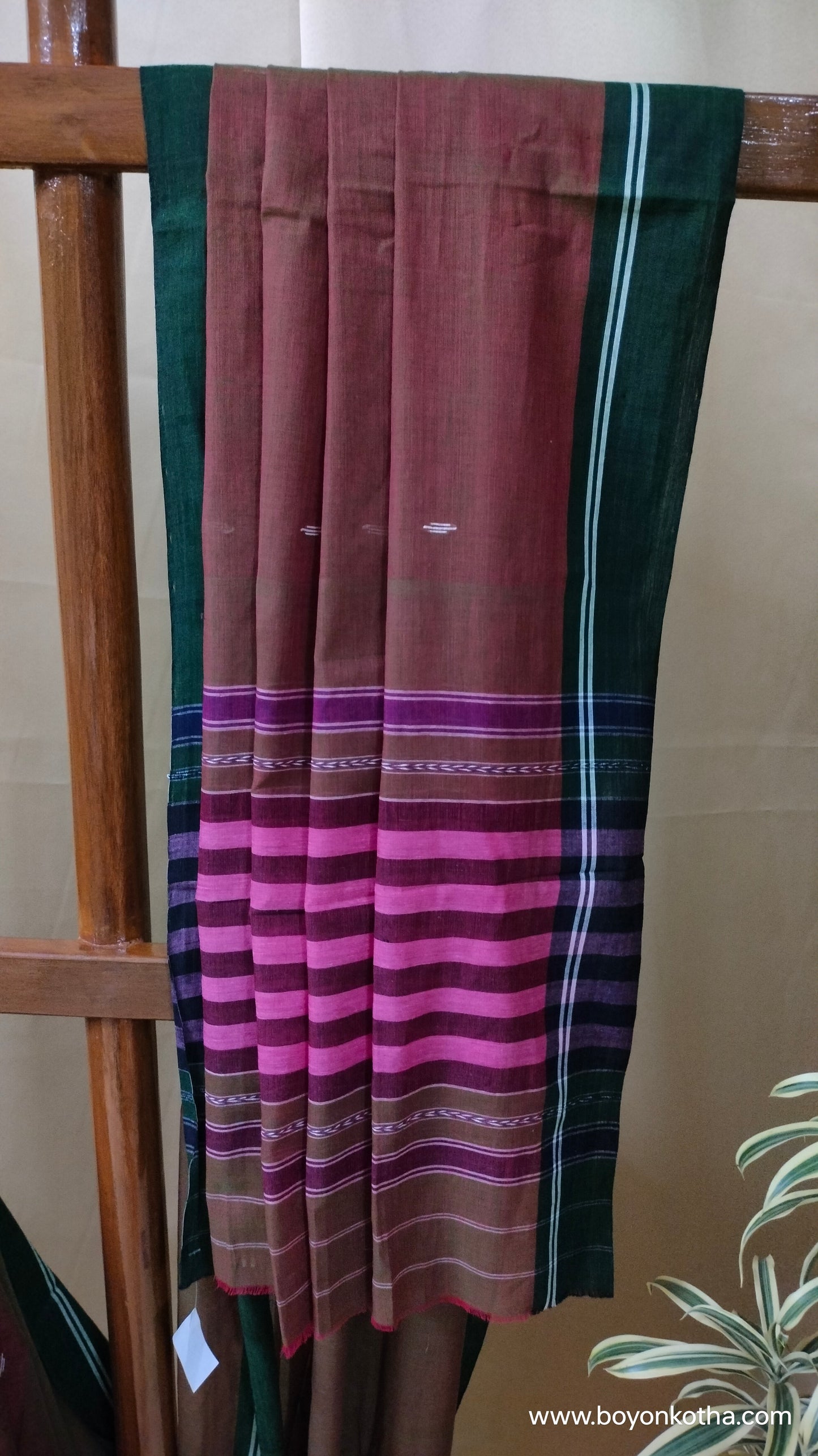 Earth’s Rhythm – Brown Dhonekhali Handloom Cotton Saree