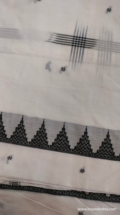 White Peaks - White and Black Dhonekhali Handloom Cotton Saree