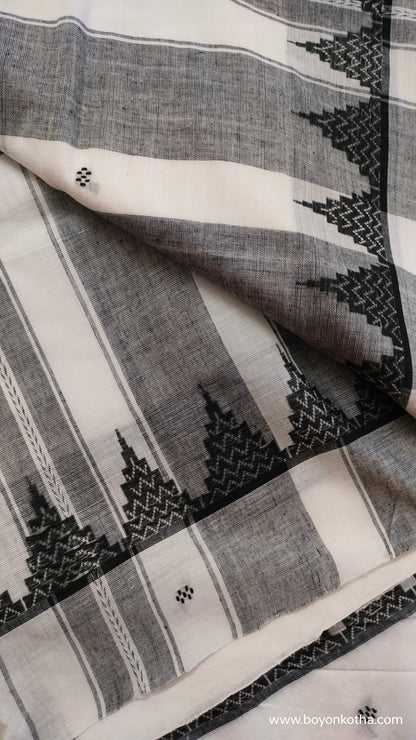 White Peaks - White and Black Dhonekhali Handloom Cotton Saree