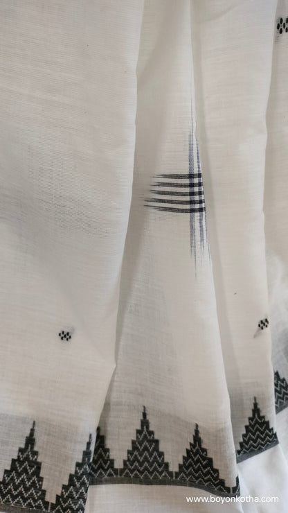 White Peaks - White and Black Dhonekhali Handloom Cotton Saree