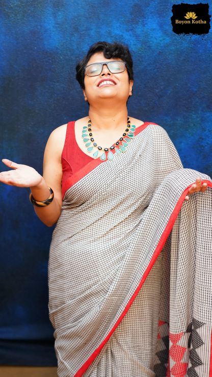 Aarohi Katha – White Handwoven Mercerized Cotton Saree with Woven Black Checks