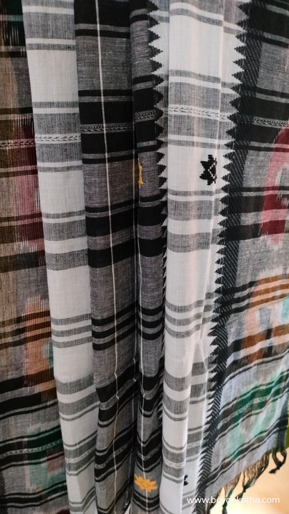 Mosaic Twilight - White and Black Dhonekhali Cotton Saree with Ikat Accents