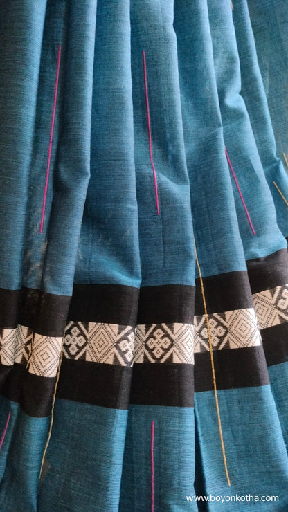 The  Loom of Midnight - Deep Teal Blue Dhonekhali Handloom Cotton Saree