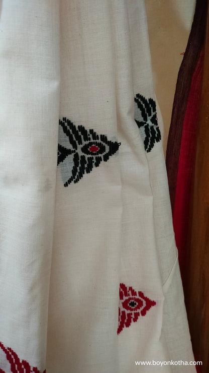 Fishtail Symphony - Crimson and White Dhonekhali Cotton Saree