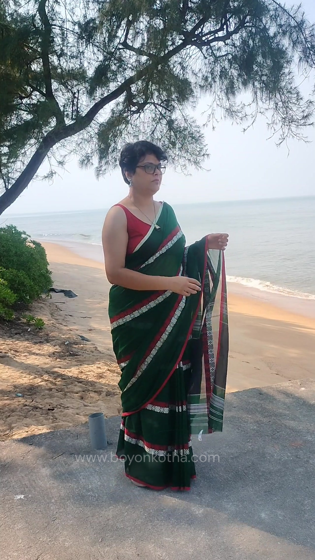 Shobuj Gaatha – Green Dhonekhali Handloom Cotton Saree