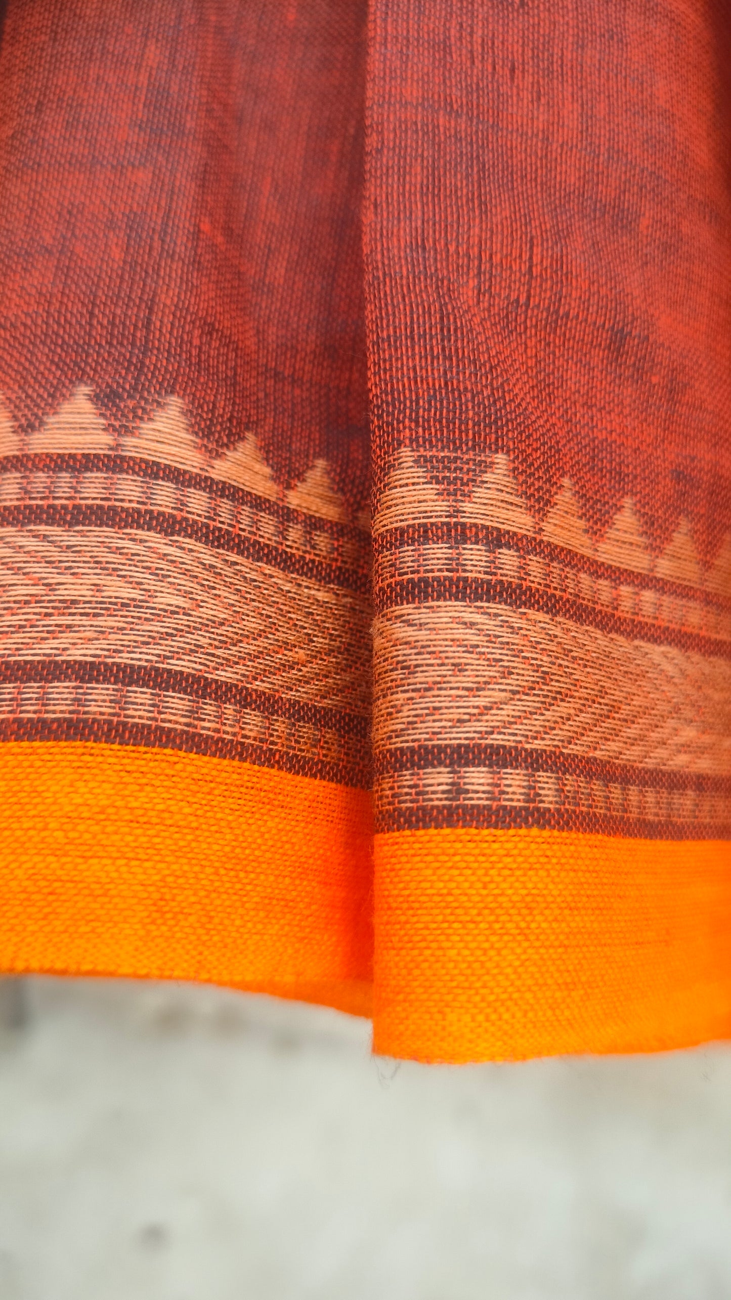 Ranga Mati – Rust Dhonekhali Handloom Cotton Saree