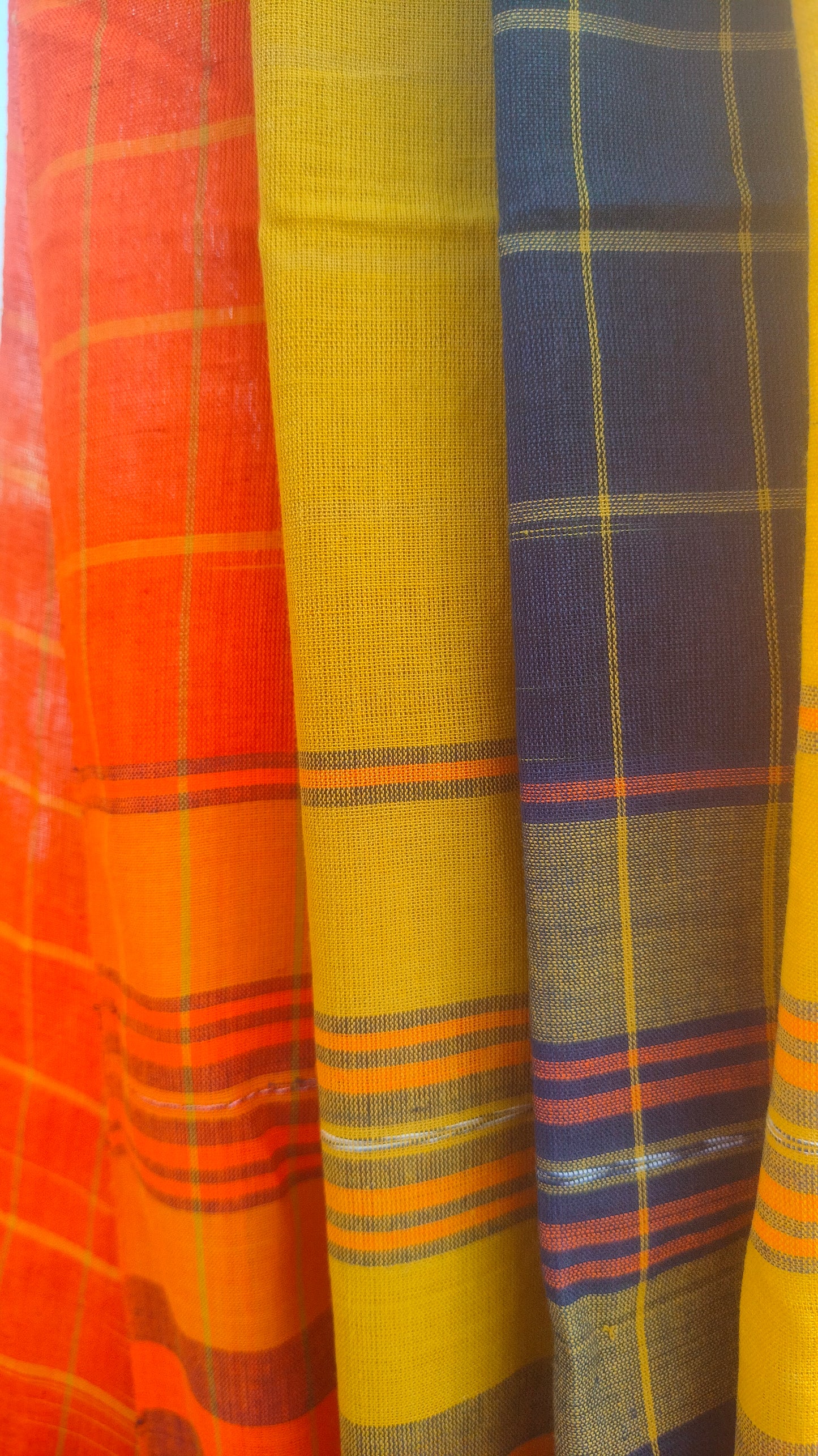 Roudro-Neel-Harit – Multi-colour Dhonekhali Handloom Cotton Saree