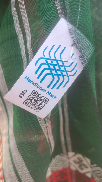 Handloom mark on Green saree, handloom cotton, Dhonekhali weave, with red and white woven motifs across the saree
