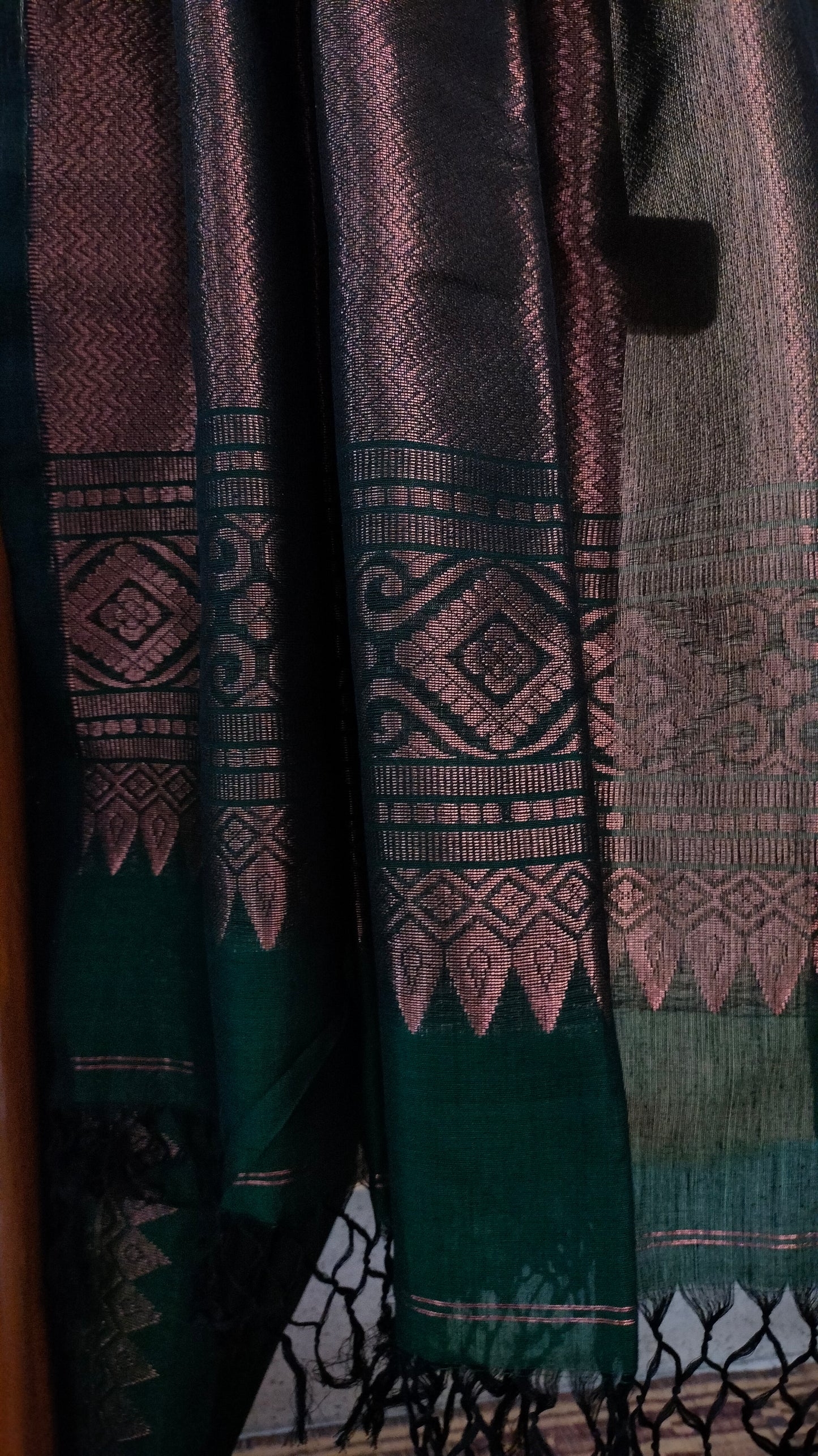 Green saree, mercerized cotton saree, with copper zari work, Bengal handloom