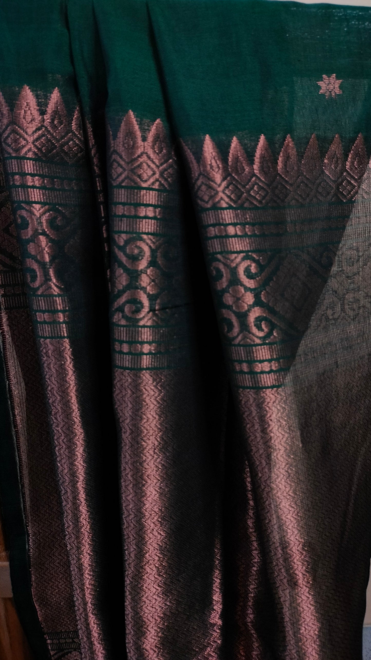 Green saree, mercerized cotton saree, with copper zari work, Bengal handloom