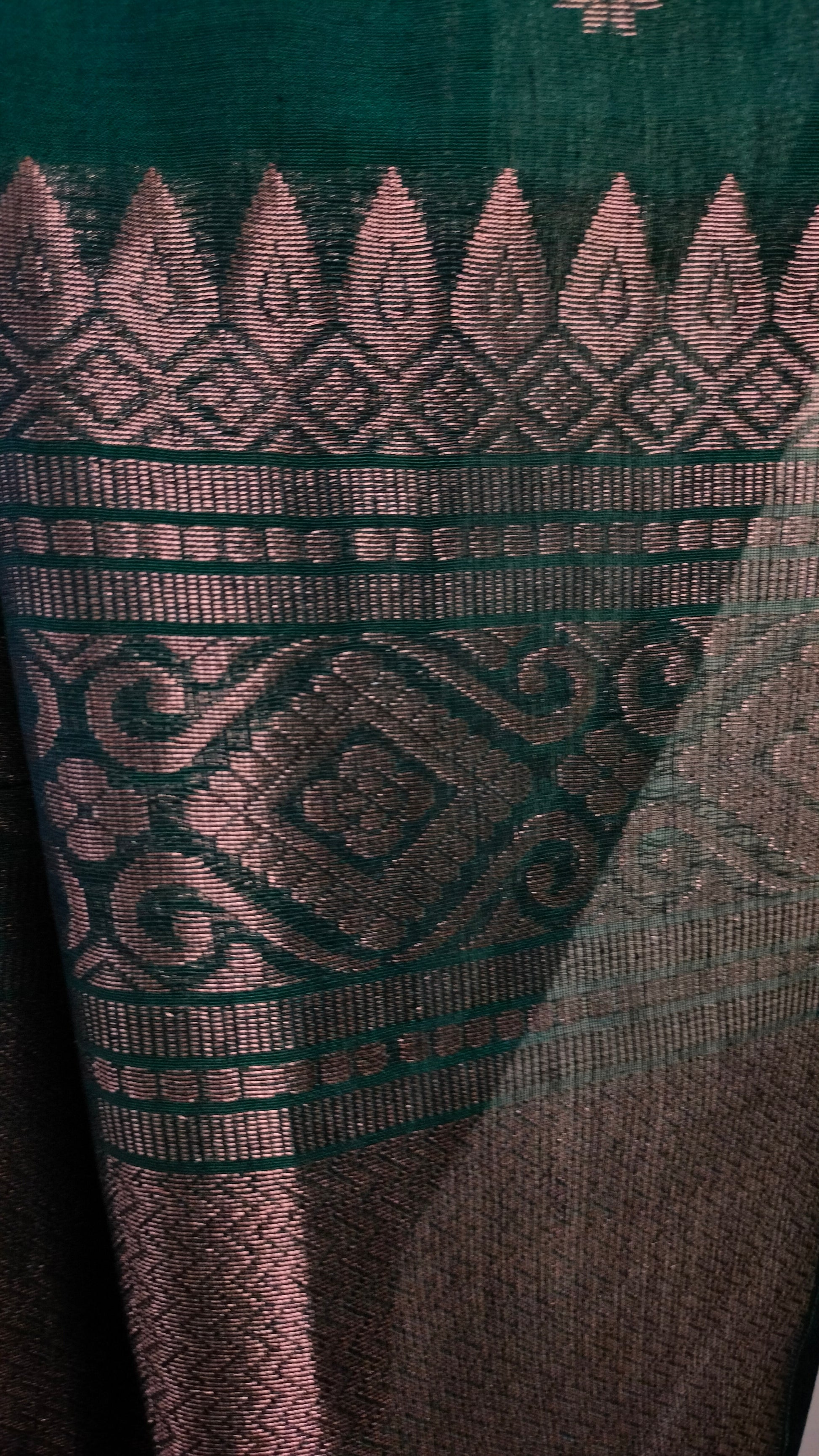Green saree, mercerized cotton saree, with copper zari work, Bengal handloom